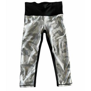GAP FIT High Rise 21 Inch Leggings Blackout Technology Camo Black Two Tone Small